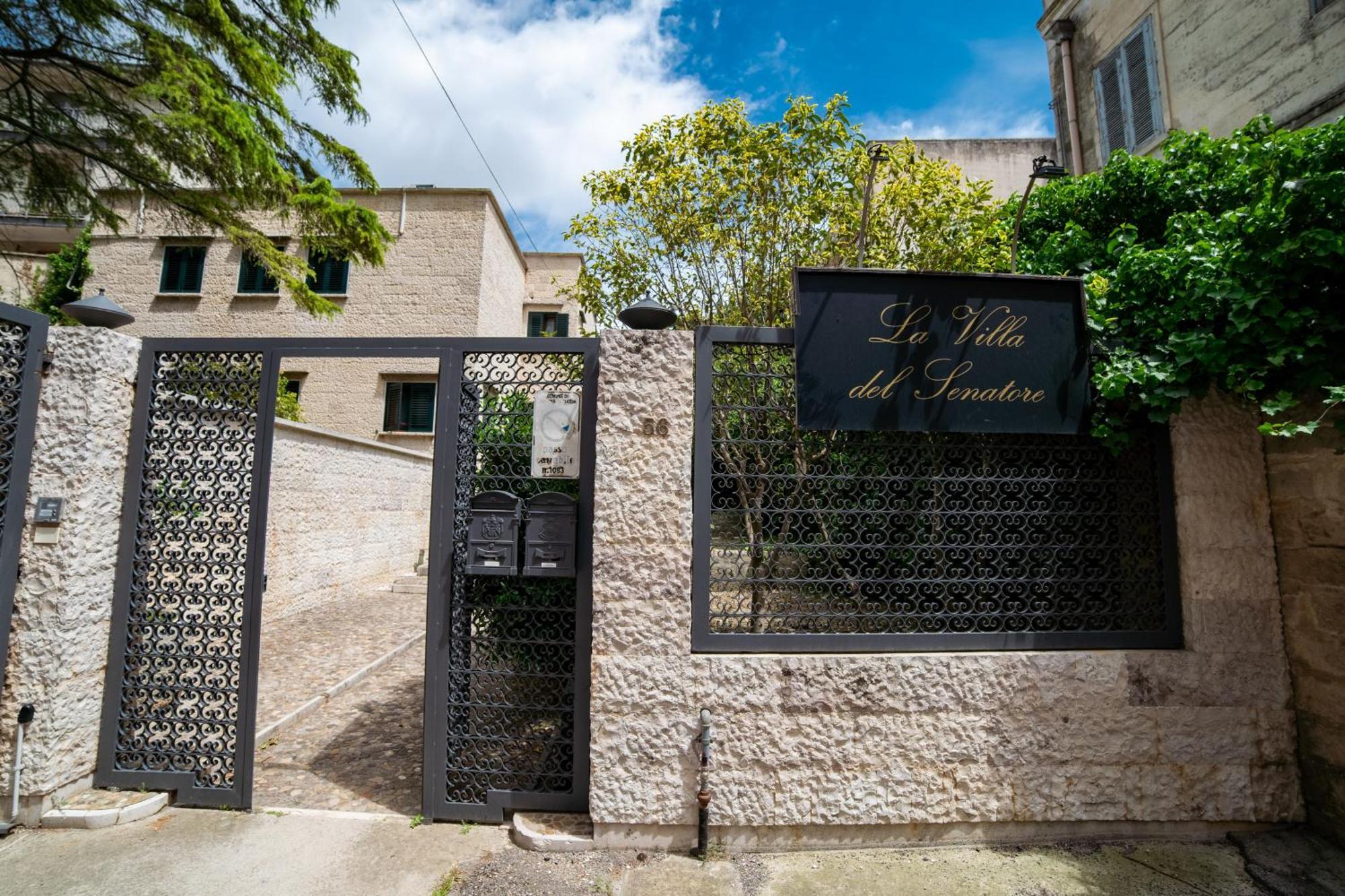 La Villa Del Senatore Gravina in Puglia Luaran gambar